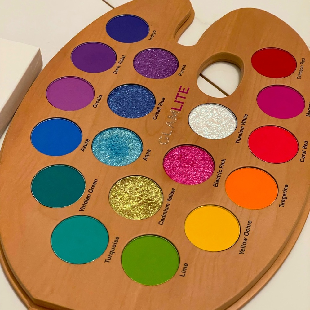 Glamlite Paint Pro Makeup Palette